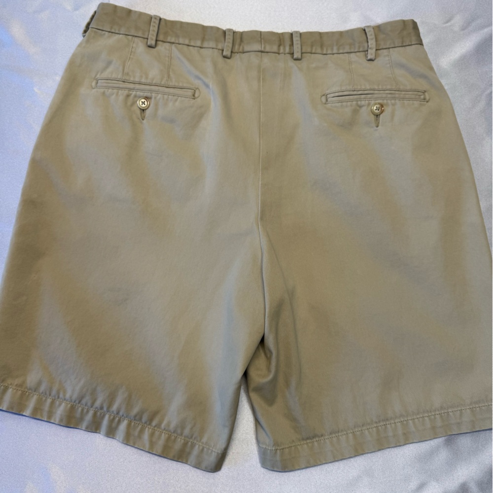 Peter Millar khaki shorts, size 36, 100% pima cotton, golf, casual - Picture 2 of 5